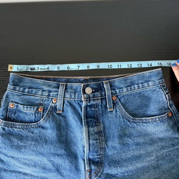 Levi’s Denim Shorts - Picture 7 of 12
